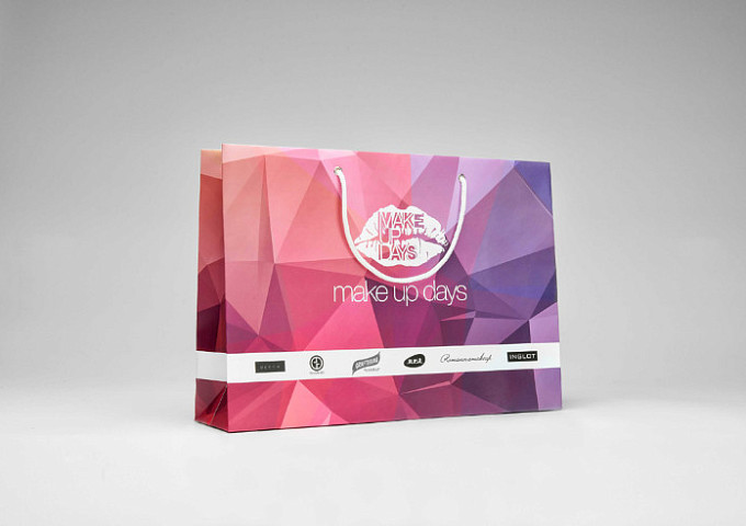 MAKE UP DAYS · 400×300×120 мм